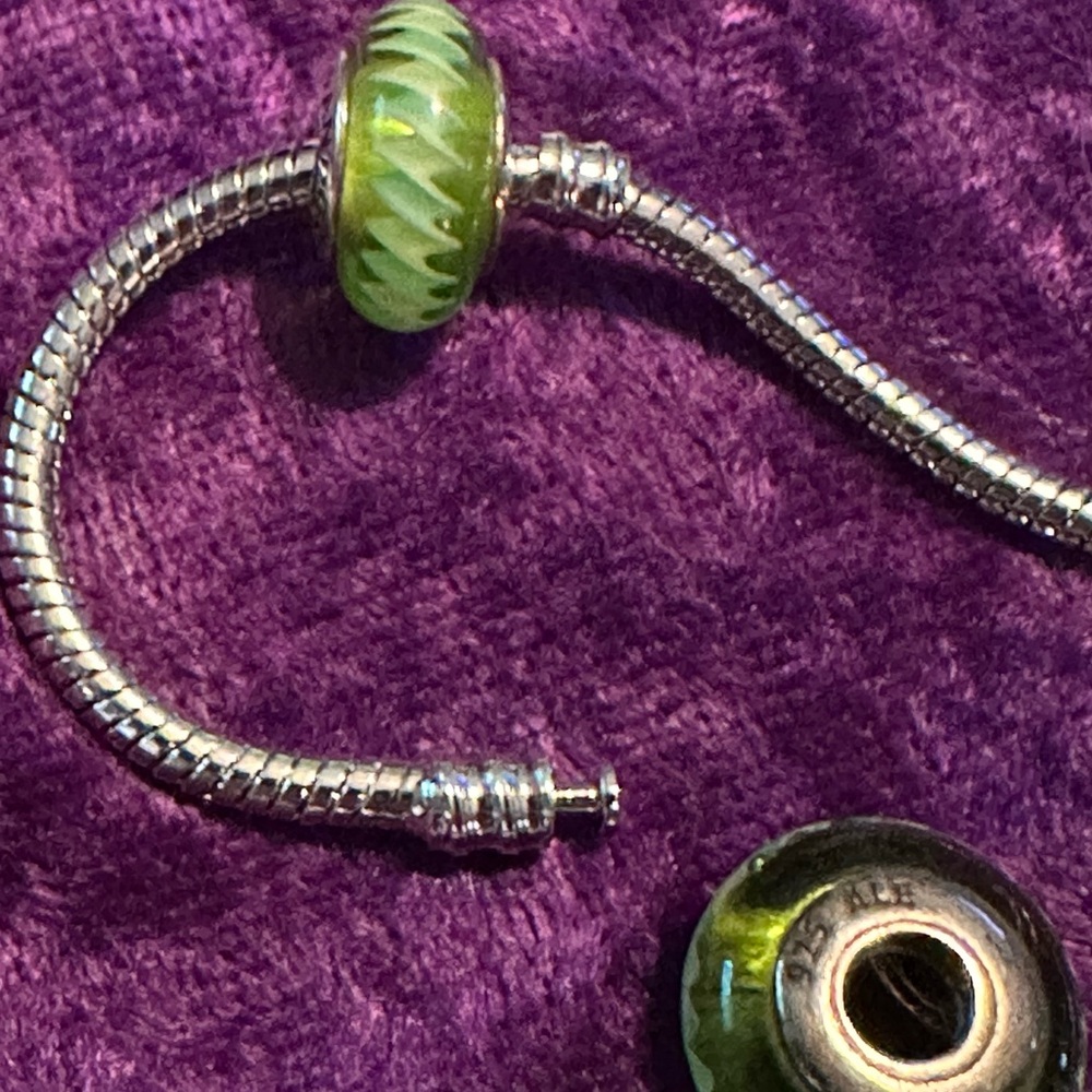 Authentic Sterling Silver 925 Ale Pandora green and white zigzag glass Murano